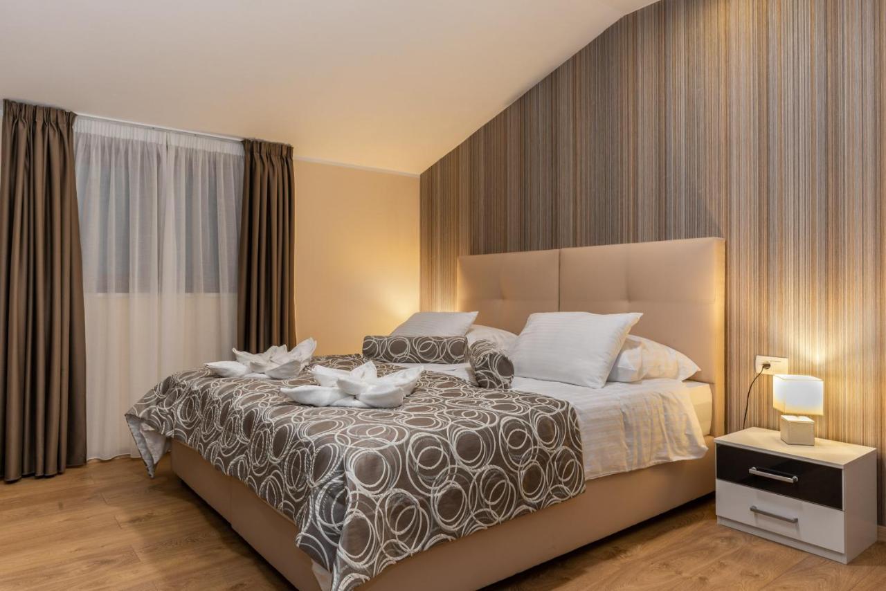 Hotel Tomazici Santalezi 외부 사진