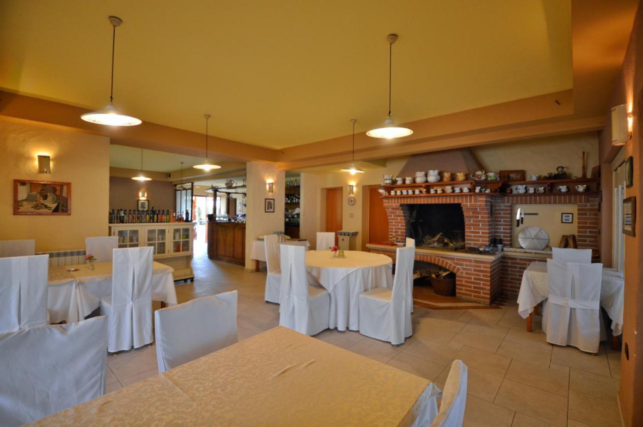 Hotel Tomazici Santalezi 외부 사진